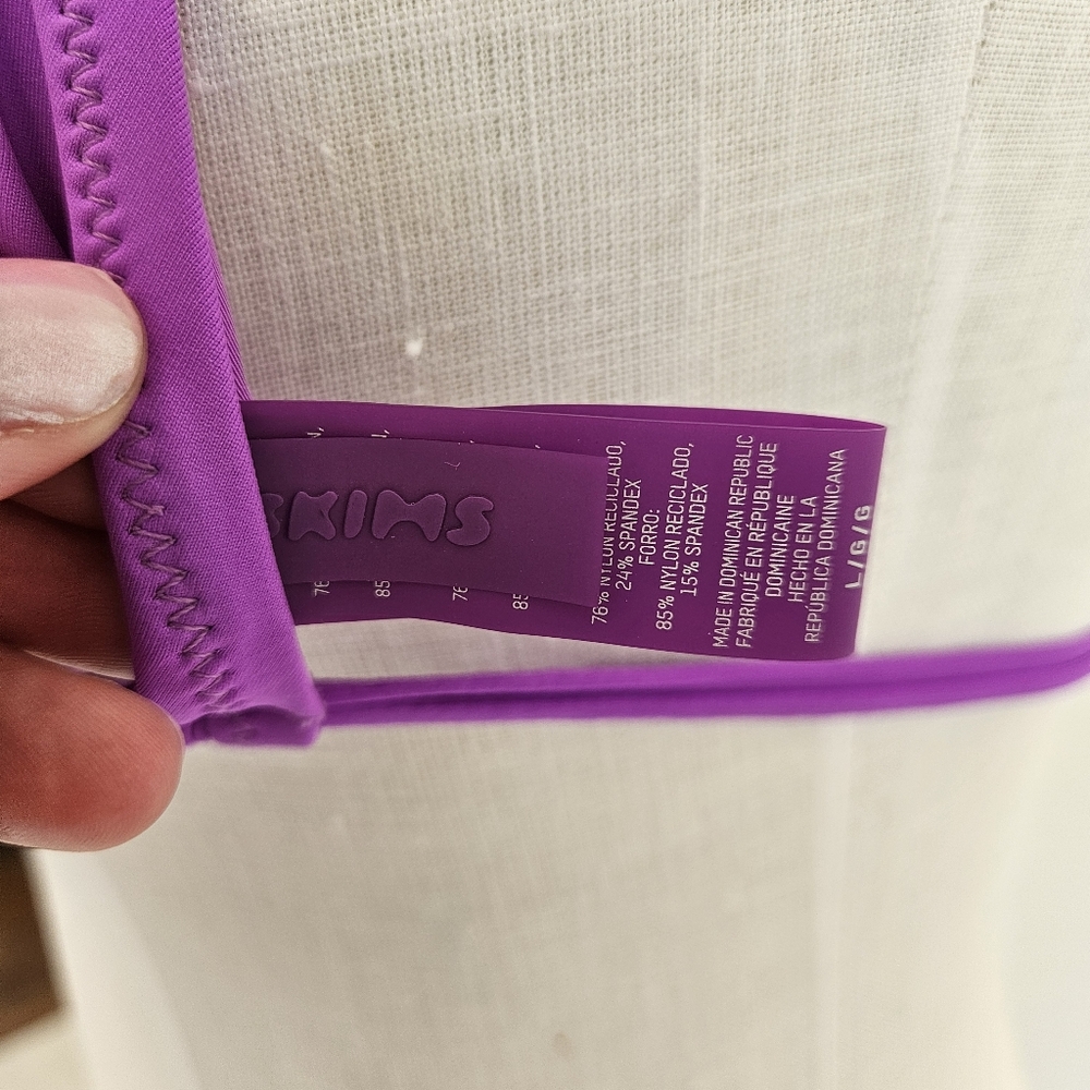 SKIMS Purple Bikini Top - Picture 3 of 4